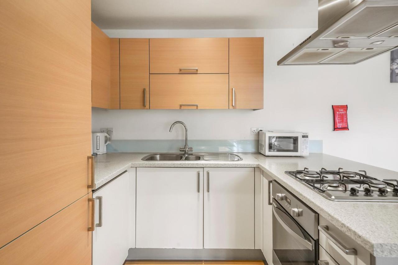 Luxnightzz - Two Bed - Close To North Station And Hospital Colchester Exterior foto